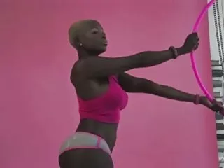 丰满的金发女郎喜欢dorty按摩师
