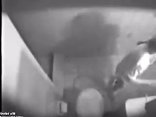 由俗气的成熟护士扩大的阴部