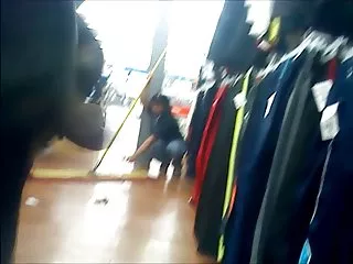 甜宝贝Suzy Black正在舔她姐姐的阴部